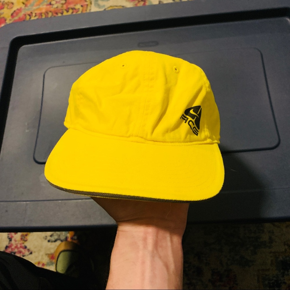 Vintage nike acg strap back hat
